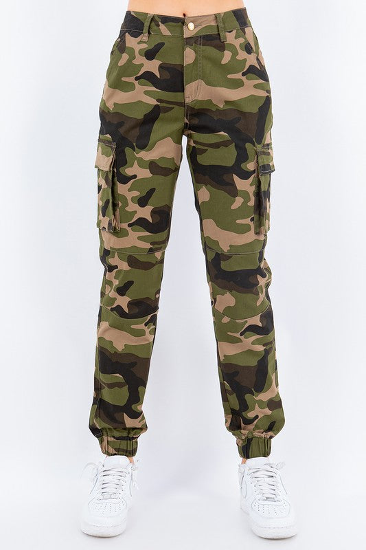 CAMO JOGGER PANTS